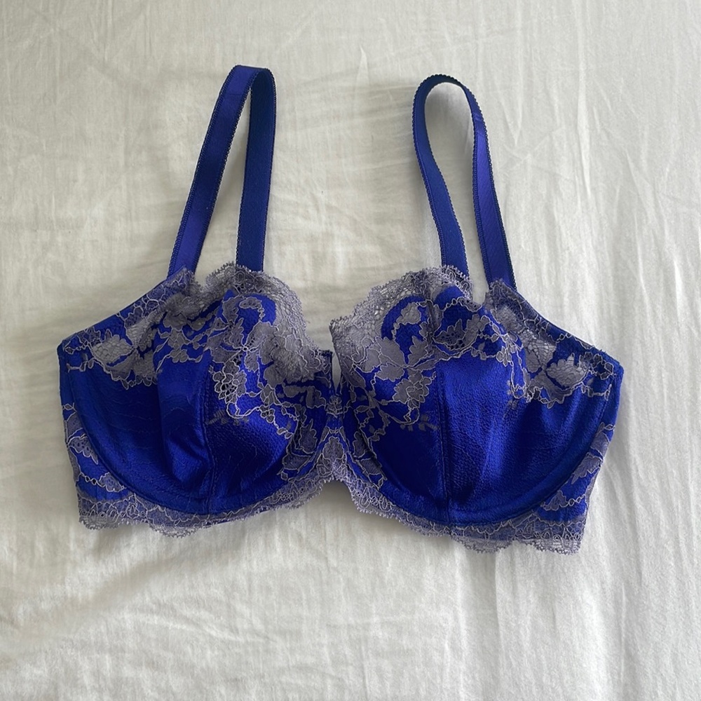 Purple unlined lacy bra